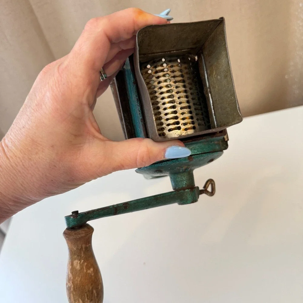 Vintage‎ Porkert Hand Crank Rotary Grater Teal Green Cast Iron Czechoslovakia